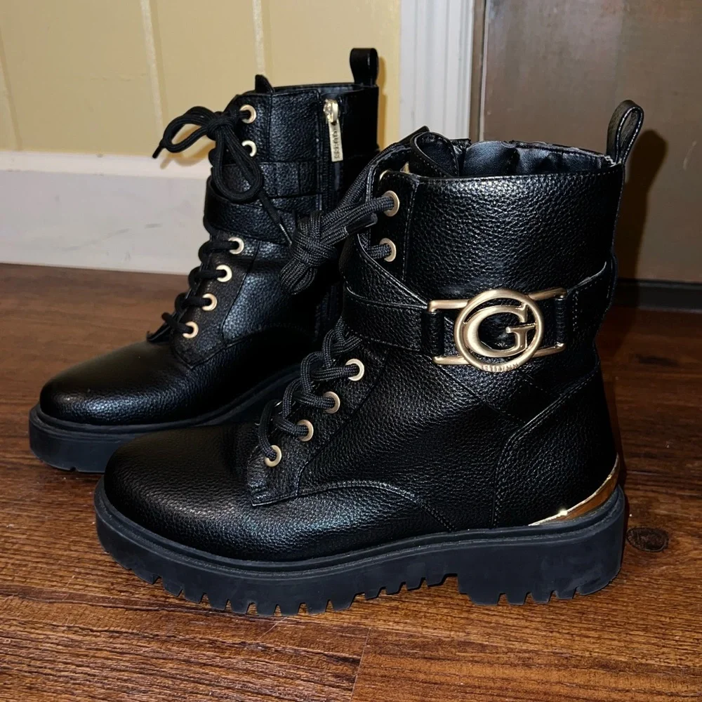 Guess Black Leather Gold Accent Lace Up Zip Moto Combat Ankle Boots Size 6.5 - Picture 6 of 13